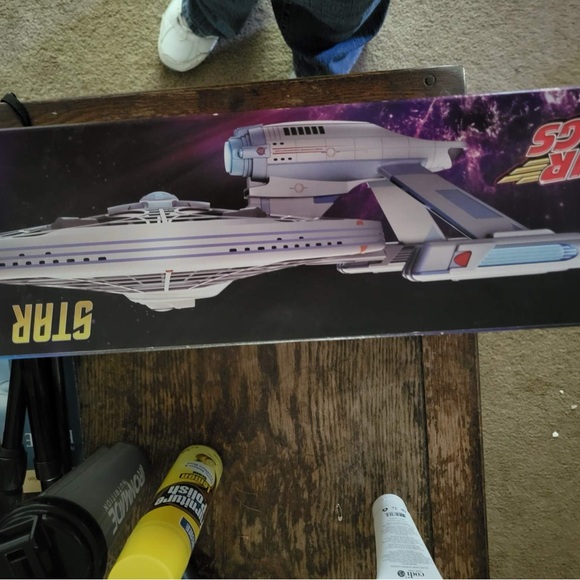 Air hogs Star Trek Enterprise RC - Picture 2 of 5